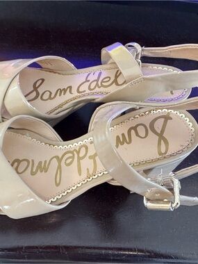 Sam Edelman Patent Nude Slingback Heels size 6